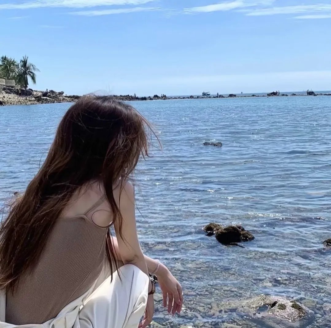知晓天空之蓝的人啊海报